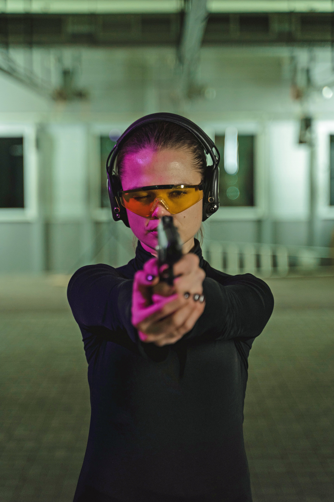 woman-firing-pistol